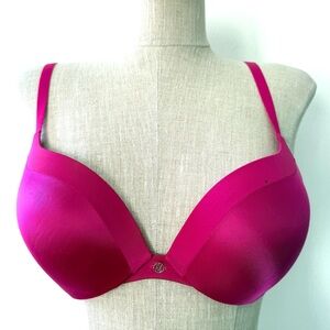 Victoria's Secret “Fabulous” Push-Up Bright Magenta Bra